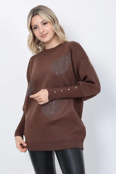 Kadın Triko Kazak Bisiklet Yaka Yaprak Desenli Kolu Taşlı Oversize Kahverengi - Resim 4