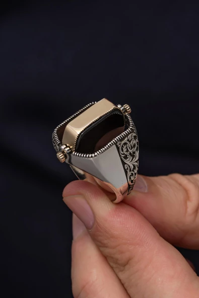 Çift Taraflı İsimli Siyah Mineli 925 Gümüş Erkek Yüzük - Resim 10