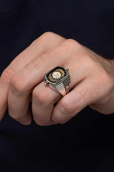 Çift Taraflı İsimli Siyah Mineli 925 Gümüş Erkek Yüzük - Resim 7