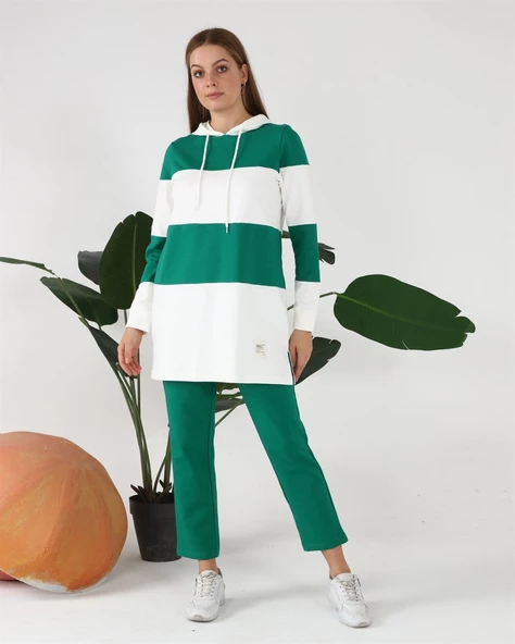 Yatay Çizgi Desenli İki Renk Kapşonlu İkili Eşofman Spor Takımı - 70079.111 - Beneton Yeşil ürün görseli