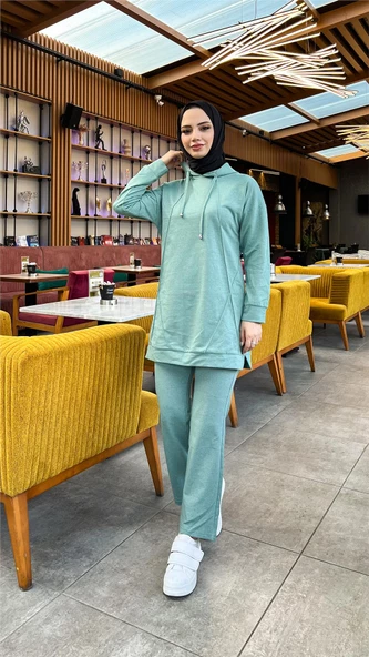 Kapşonlu O Yaka Sade Basic İkili Eşofman Spor Takımı - 03039.100 - Çağla Yeşili ürün görseli