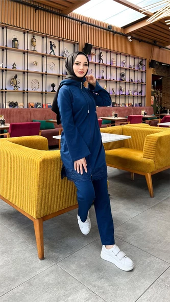 Fermuarlı Kapşonlu Dantel Desenli Tunik Pantolon İkili Spor Takım - 71158.006 - İndigo - Resim 10