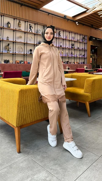 Fermuarlı Kapşonlu Dantel Desenli Tunik Pantolon İkili Spor Takım - 71158.026 - Bej - Resim 3