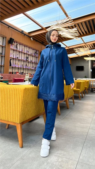 Fermuarlı Kapşonlu Dantel Desenli Tunik Pantolon İkili Spor Takım - 71158.006 - İndigo - Resim 4
