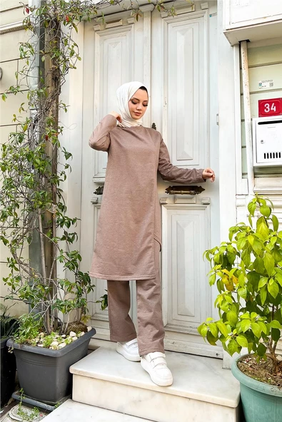 Kruvaze Bisiklet Yaka Sade Basic Tunik Panolon İkili Takım - 03076.016 - Vizon - Resim 3