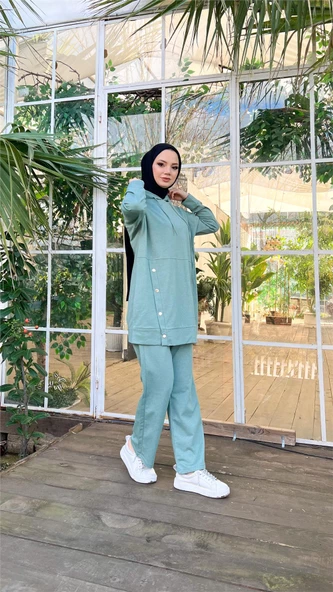 Kapşonlu Çıtçıt Detaylı Kısa Sweat Pantolon İkili Tesettür Eşofman Takımı - 03079.100 - Çağla Yeşili - Resim 6