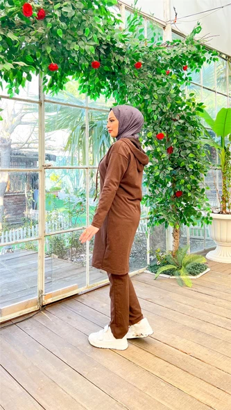 Çıtçıtlı Kapşonlu Uzun Tunik Pantolon İkili Tesettür Eşofman Takımı - 03078.028 - Kahverengi - Resim 5
