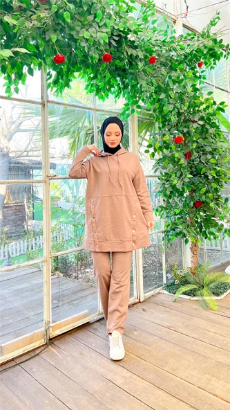 Kapşonlu Çıtçıt Detaylı Kısa Sweat Pantolon İkili Tesettür Eşofman Takımı - 03079.016 - Vizon - Resim 2