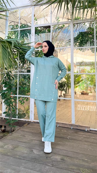 Kapşonlu Çıtçıt Detaylı Kısa Sweat Pantolon İkili Tesettür Eşofman Takımı - 03079.100 - Çağla Yeşili - Resim 5