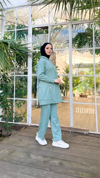 Kapşonlu Çıtçıt Detaylı Kısa Sweat Pantolon İkili Tesettür Eşofman Takımı - 03079.100 - Çağla Yeşili - Resim 7