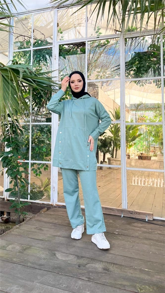 Kapşonlu Çıtçıt Detaylı Kısa Sweat Pantolon İkili Tesettür Eşofman Takımı - 03079.100 - Çağla Yeşili - Resim 4