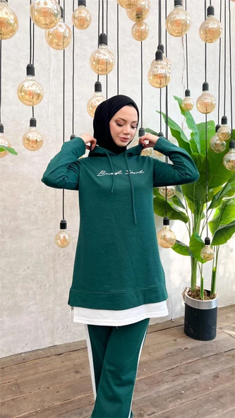 Yazı Baskılı Garni Detaylı Kapşonlu Kısa Sweat Pantolon İkili Tesettür Eşofman Takımı - 03080.021 - Nefti - Resim 10