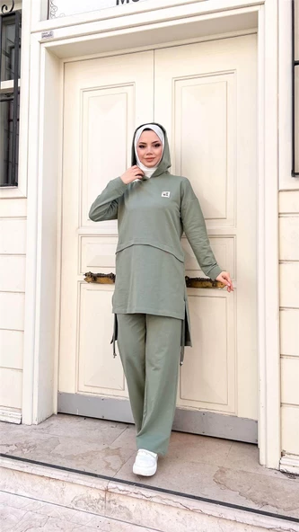 Kapşonlu Yırtmacı Bağcık Detaylı Pamuklu Tesettür Eşofman Takımı - 71168.100 - Çağla Yeşili ürün görseli