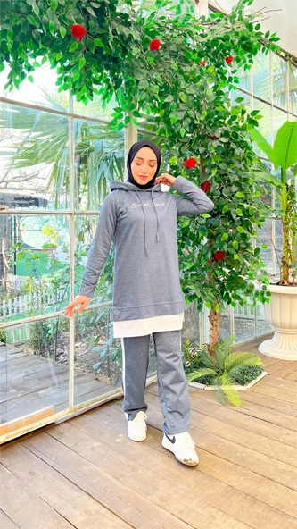 Yazı Baskılı Garni Detaylı Kapşonlu Kısa Sweat Pantolon İkili Tesettür Eşofman Takımı - 03080.006 - İndigo - Resim 2