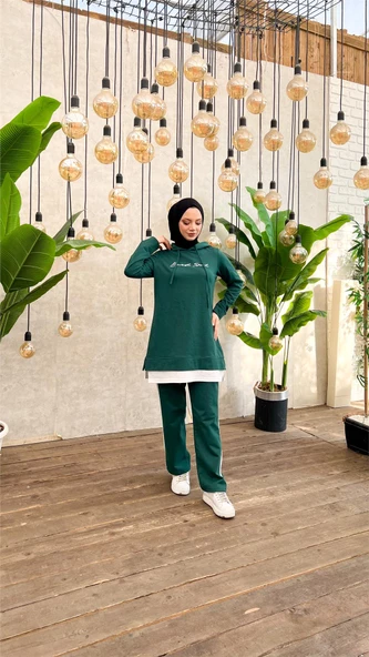 Yazı Baskılı Garni Detaylı Kapşonlu Kısa Sweat Pantolon İkili Tesettür Eşofman Takımı - 03080.021 - Nefti - Resim 3