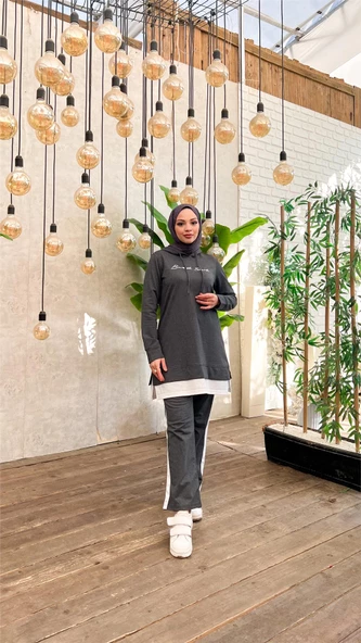 Yazı Baskılı Garni Detaylı Kapşonlu Kısa Sweat Pantolon İkili Tesettür Eşofman Takımı - 03080.017 - Antrasit - Resim 5