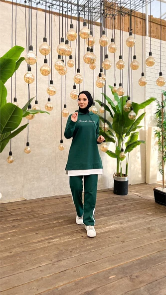 Yazı Baskılı Garni Detaylı Kapşonlu Kısa Sweat Pantolon İkili Tesettür Eşofman Takımı - 03080.021 - Nefti - Resim 2