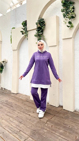Yazı Baskılı Garni Detaylı Kapşonlu Kısa Sweat Pantolon İkili Tesettür Eşofman Takımı - 03080.207 - Koyu Lila - Resim 3
