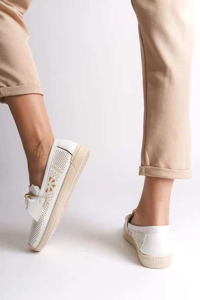 LYDIA Bağcıksız Ortopedik Rahat Taban Çiçek Desenli Babet Ayakkabı KT Beyaz - 3