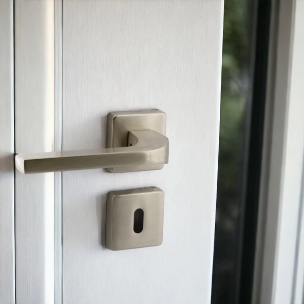 Tog Saten Oda Kapı Kolu Kare Rozetli Sürgülü ve Çelik Kapı Kulpu Uyumlu Sağa Sola Uygun Kapı Kolları - Resim 2