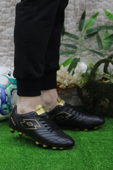 Lotto Stadıo FG Siyah Altın Orijinal Ürün Çim Saha Halı Saha Krampon Futbol Ayakkabı