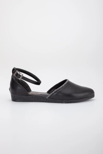 Yüzü Düz Karnı Yarık Model Baretli Siyah Kadın Babet - Resim 3