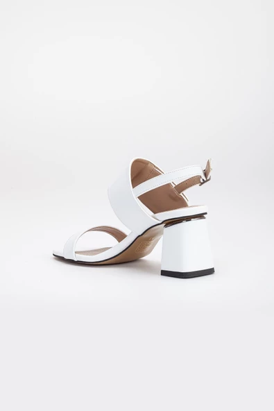 Kalın Bantlı Topkalı Cilt Beyaz Kadın Topuklu Sandalet - Resim 5