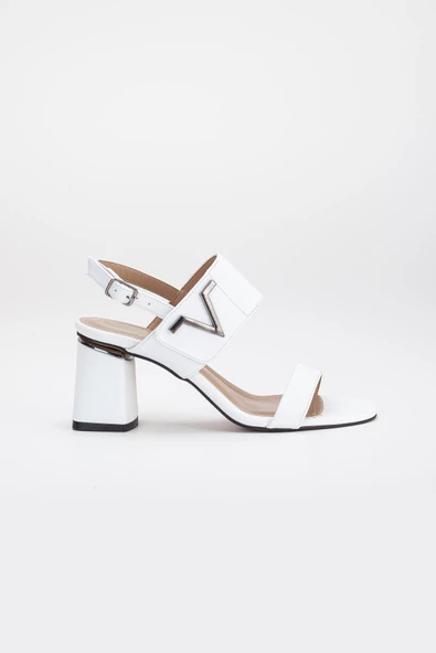 Kalın Bantlı Topkalı Cilt Beyaz Kadın Topuklu Sandalet - Resim 3