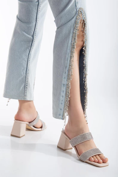 İki Kalın Taş Bantlı Ten Kadın Topuklu Terlik - Resim 2