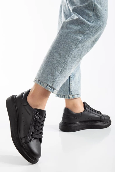 Balon Taban Bağcıklı Hafif Siyah Kadın Spor Ayakkabı - Resim 2