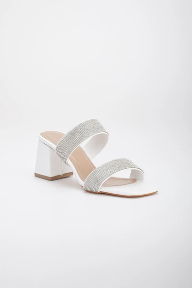 İki Kalın Taş Bantlı Beyaz Kadın Topuklu Terlik - Resim 4