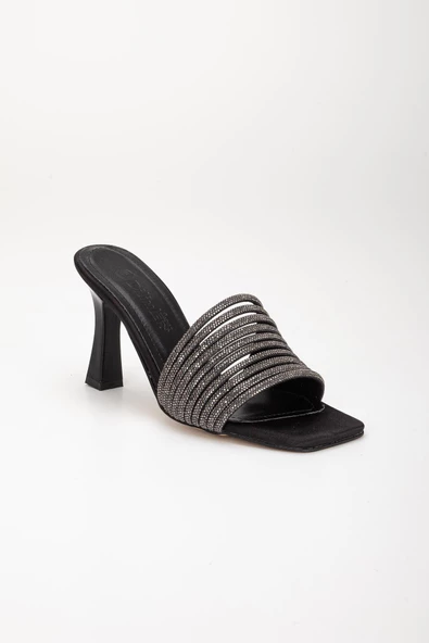 Yüz Biye Taşlı Kadeh Topuk Siyah Kadın Abiye Terlik Ayakkabı - 4