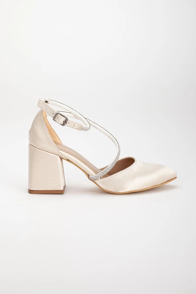 Büyük Numara Baret Taşlı Karnı Yarık Saten Ten Kadın Topuklu Abiye Ayakkabı - Resim 3