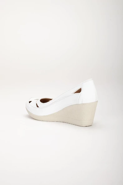 Dolgu Taban Ortopedik Beyaz Kadın Dolgu Topuklu Ayakkabı - Resim 5