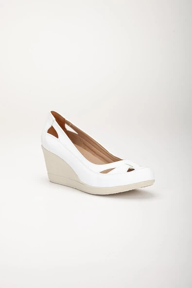 Dolgu Taban Ortopedik Beyaz Kadın Dolgu Topuklu Ayakkabı - Resim 4