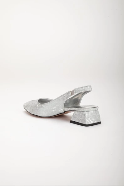 Büyük Numara Parlak çizgili Deri Gümüş Kadın Topuklu Ayakkabı - Resim 5