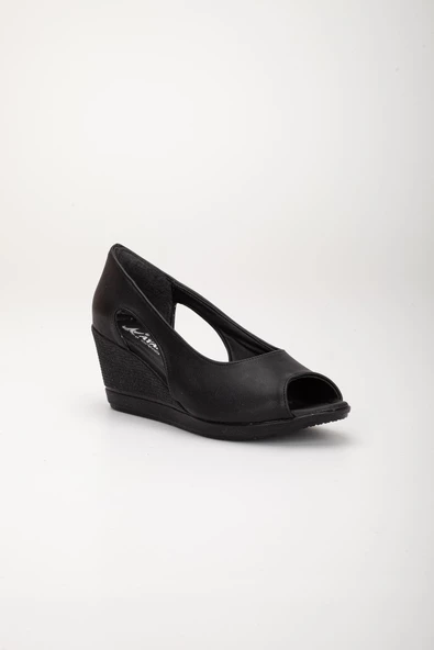 Dolgu Taban Burun Açık Pencereli Ortopedik Suni Deri Siyah Kadın Dolgu Topuk Ayakkabı - Resim 4
