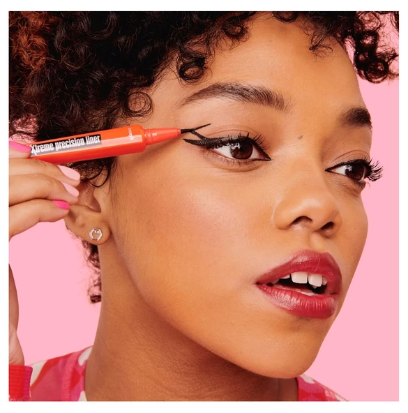 Benefit Cosmetics Kalıcı, Siyah Eyeliner - 2