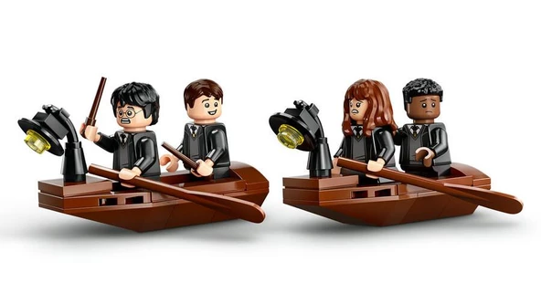 LEGO Harry Potter 76426 Hogwarts Castle Boathouse - 4