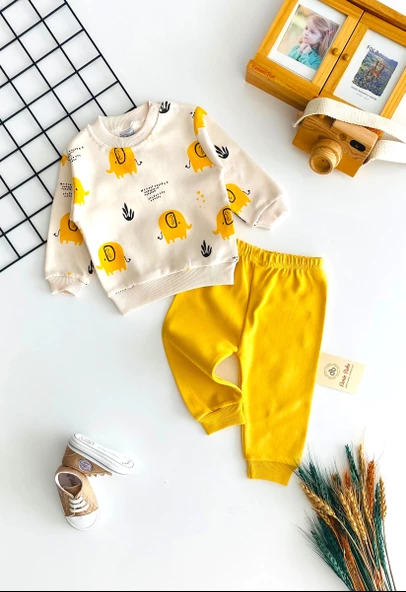 Neşeli Bebekler Filli Desen İki İplik Kumaş Mevsmlik Takım Sarı