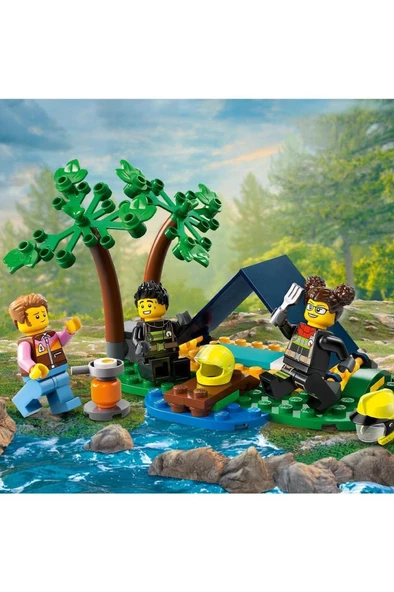 LEGO City 60412 4x4 Kurtarma Botlu İtfaiye Kamyonu (301 Parça) - 2