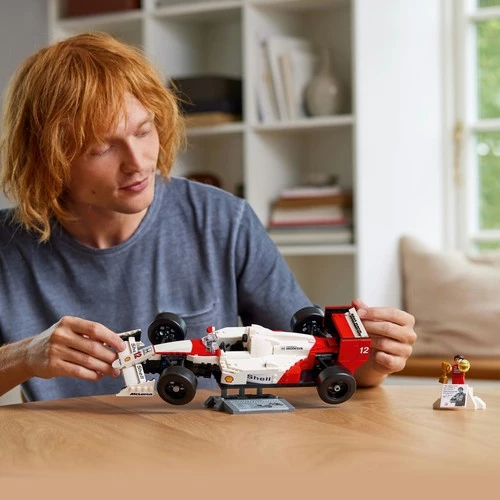 LEGO Icons 10330 McLaren MP4/4 ve Ayrton Senna (693 Parça) - 6