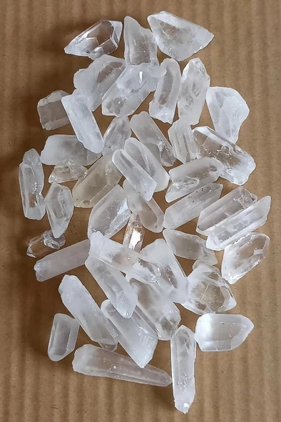 50 Gram Küçük Kristal Kuvars Piramit Uçlar 604 - 2