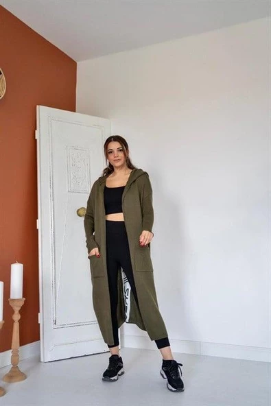 Arkası Yazılı Hırka