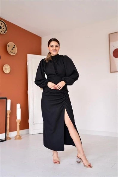 Önü Büzgülü Eteği Yırtmaçlı Elbise - Resim 3