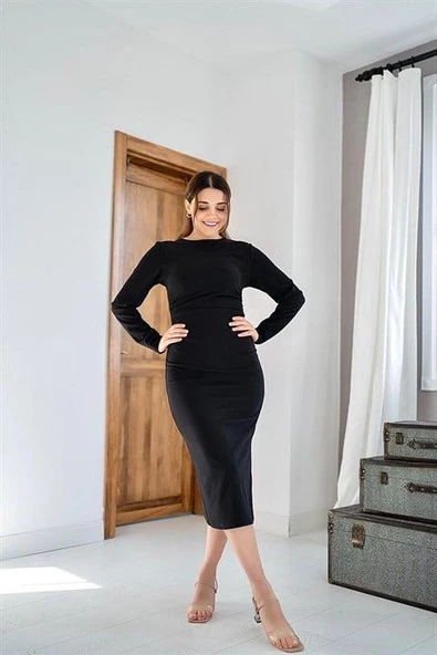 Yırtmaçlı ve Büzgülü Elbise - Resim 5