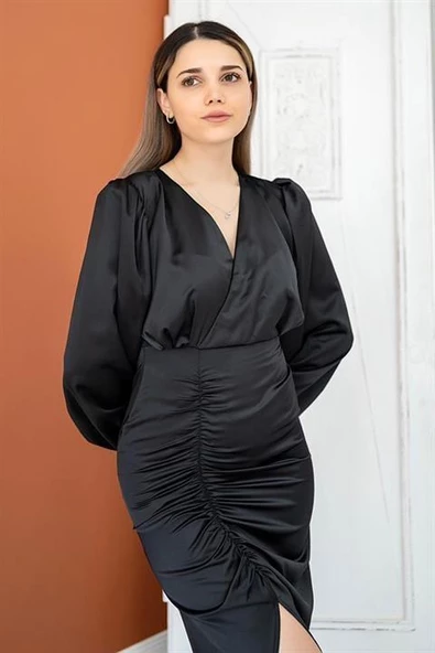 V Yaka Saten Elbise - Resim 2