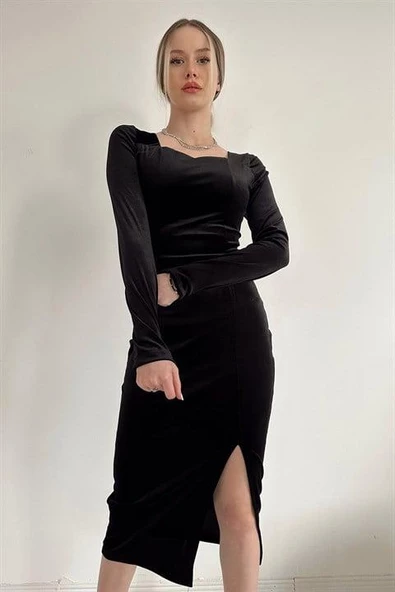 Kalp Yaka Kadife Elbise - Siyah