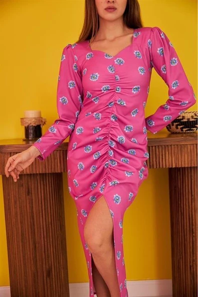 Desenli ve Büzgülü Elbise - Resim 4