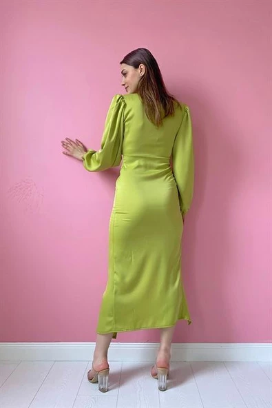 V Yaka Saten Elbise - Resim 5